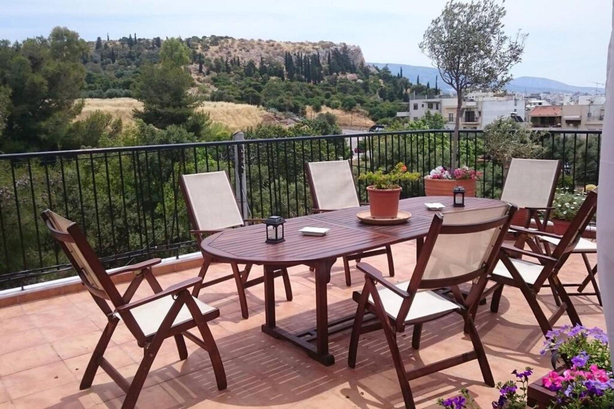 Cozy Apartment In Acropolis With Roof Garden Athén Kültér fotó